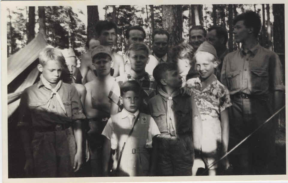 wpe5.jpg (53257 bytes)